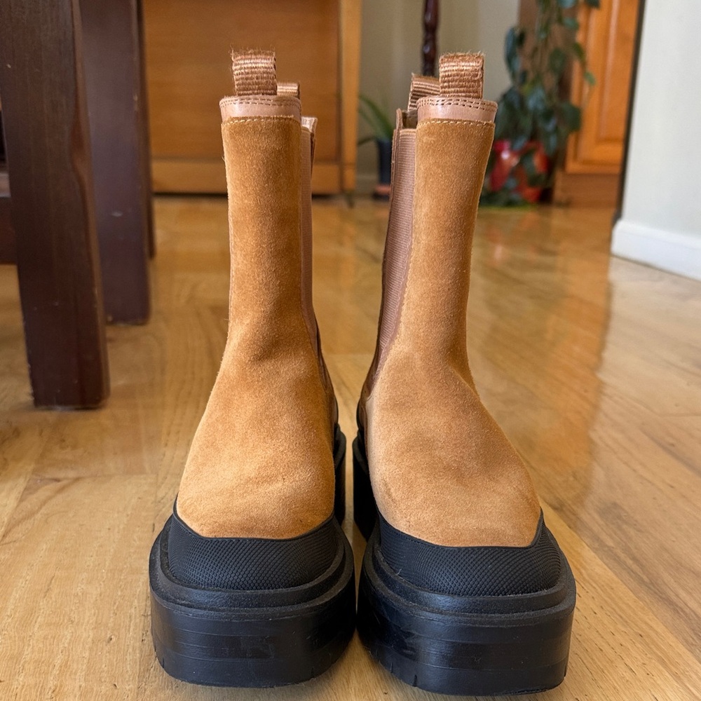 Sam Edelman Women's Lulia Chelsea Boots